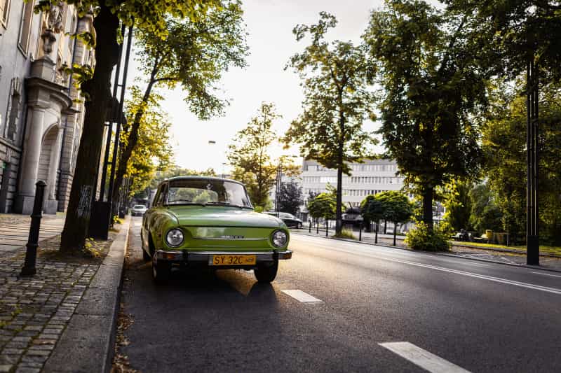 Die Generationen des Škoda 100: Die Entwicklung einer Automobilikone