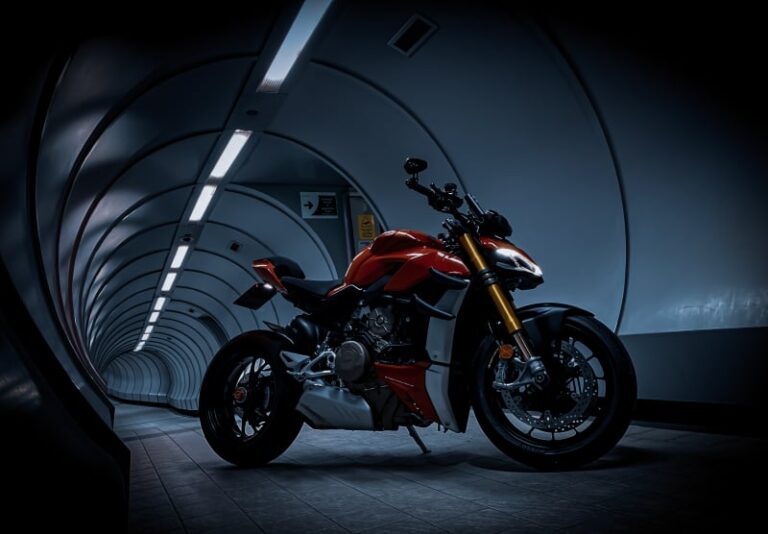 Ducati Monster - potwornie szybki. Historia modelu i dane techniczne