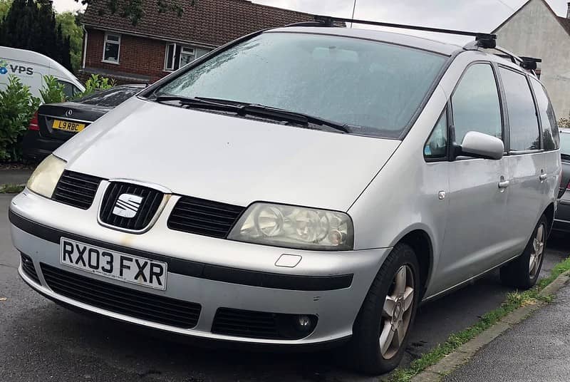 Seat Alhambra - wyposażenie, design, dane techniczne