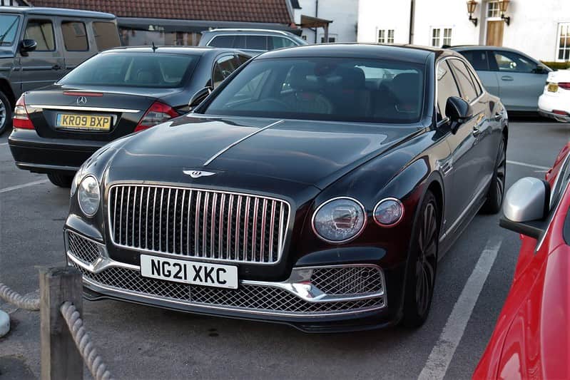 Generationen des Bentley Flying SpurGenerationen des Bentley Flying Spur